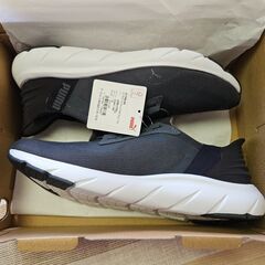 プーマユ 29cm ニセックス ソフトライド ランニングシューズの画像