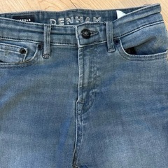 デンハム　スキニーデニム五万くらいしました。サイズSの画像