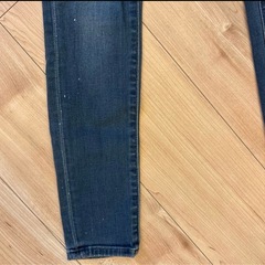 デンハム　スキニーデニム五万くらいしました。サイズSの画像
