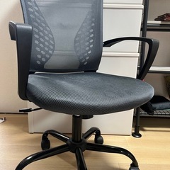 (定価1万以上!) デスクチェアの画像