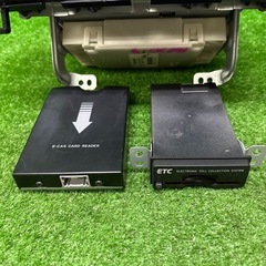 セレナ　純正メモリーナビ　28090 1VA1A NA7W-8160JP フルセグ　2011年　カードリーダー　ETC付き　動作品　本体のみ　日産　S50701E230の画像
