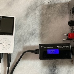 📻FMトランスミッター AUX マイクロUSB電源の画像
