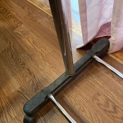 ハンガーラックの画像