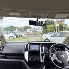 日産セレナ ハイウェイスター　Ｖセレクション 2009　ＴＶナビ　ＥＴＣ　ＦＯＧ　ＨＩＤ　アルミ付き　左右自動ドア　バックカメラ　８人乗りの画像