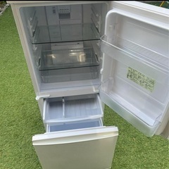 SHARP冷蔵庫137ℓ【8/21取りに来られる方】の画像