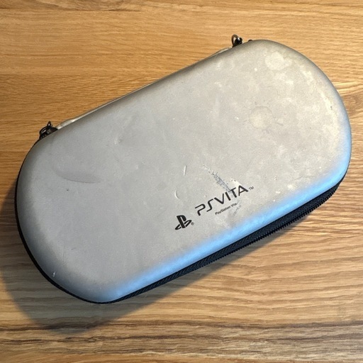 SONY ソニー PlayStation Vita 本体　黒 PCH-1000