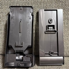 定価半額以下】Dyson SV20FF ダイソン V12純正品 収納用ブラケットの画像