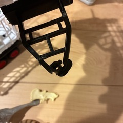 恐竜　搬送　トラックの画像