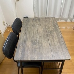 ダイニングテーブル、椅子セットの画像