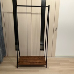 ハンガーラック　受渡し予定者決定の画像
