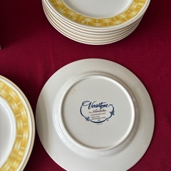 全部差し上げます！食器、ディズニーから缶、漆器、ノリタケ皿
の画像