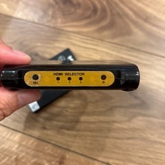 HDMIセレクター　複数の機器を切り替えの画像