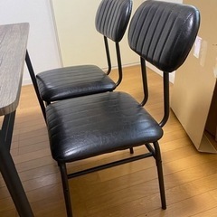 ダイニングテーブル、椅子セットの画像