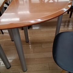 ★ジモティ割あり★  テーブルセット ブラウン H70×D70.5×W70.5 クリーニング済み TK6150の画像