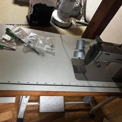 レトロミシン　1本針本縫い職業用ミシンの画像