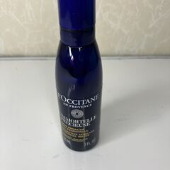 【中古雑貨】コスメ　プレシューズエッセンシャル　フェイスウォーター