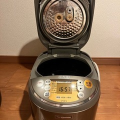象印　10合炊き　炊飯器　の画像