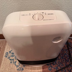 セラミックファンヒーターの画像