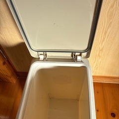ごみ箱の画像