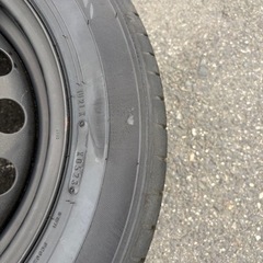 車用 タイヤ 185/65R15の画像