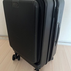 キャリーケース　壊れているので差し上げますの画像