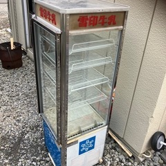 雪印冷蔵庫レトロの画像