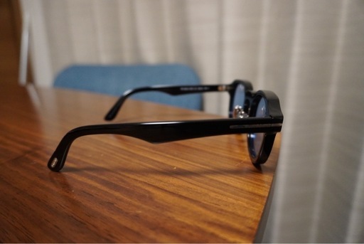 TOMFORD (トムフォード)色付きサングラス