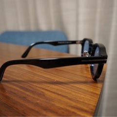 TOMFORD (トムフォード)色付きサングラスの画像