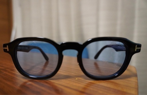 TOMFORD (トムフォード)色付きサングラス