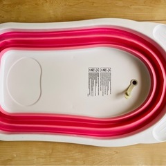 中古美品 折りたたみベビーバス（フォールディングバス D） 新生活 フューシャピンクの画像