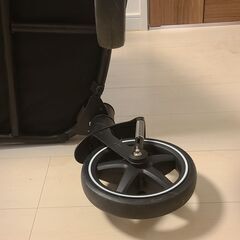 大型犬対応、 座面洗える 折り畳み 式４輪ペットカートの画像