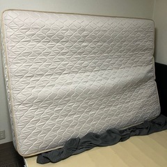【これ以上値下げ❌】Sealyダブルベッド配送料込み、8/24受付まで、指定地域限定（8/31か9/1配達限定）の画像