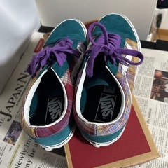 レディース　スニーカー　VANS 24cm 箱付きの画像