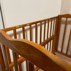 ベビーベッドの画像