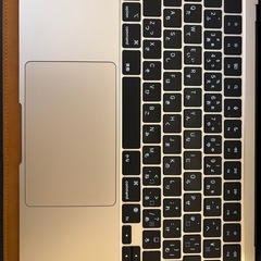 m2 256GBのMacBook-使用頻度低-極美品-バッテリー99%の画像