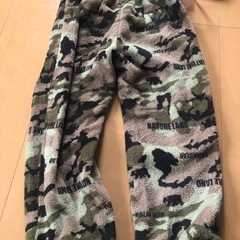 子供用の衣類上下の画像