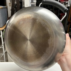 2508-335 両手鍋 対応熱源不明 キズ 汚れありの画像