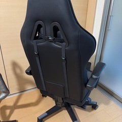 ゲーミングチェアの画像