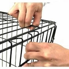 【ドック】ペットケージ　ブラックスチール　中古　工具不用の折りたたみ式の画像