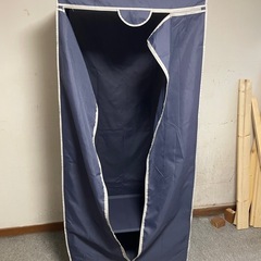洋服ラックの画像