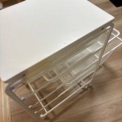 【中古】IKEA ALGOT 移動棚 の画像