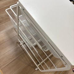 【中古】IKEA ALGOT 移動棚 の画像