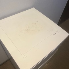 5年使用の白い冷蔵庫の画像