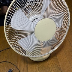 ジャンク　±0  扇風機
の画像