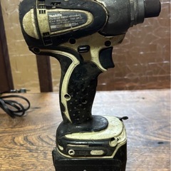 makita マキタ TD130D インパントドライバ 電動工具 14.4v　バッテリー 充電器の画像