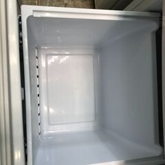 【ジャングルジャングル石津店】ハイセンス Hisense 冷蔵庫 HR-D1303 2021年製 130L 新生活 堺市 堺区 西区 石津の画像