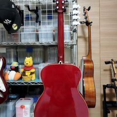 mavisのアコースティックギターを売ります。の画像