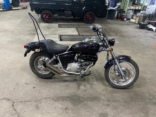 ホンダ　マグナ50