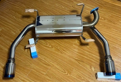 スイフトスポーツ　zc32s HKS マフラー