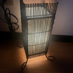 テーブルランプの画像